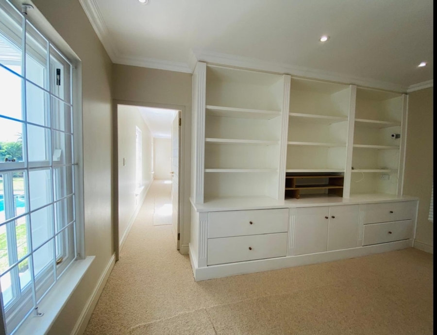 To Let 4 Bedroom Property for Rent in Klein Slangkop Western Cape